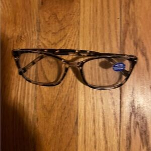 Tortoise Shell Cat Eye Glasses
